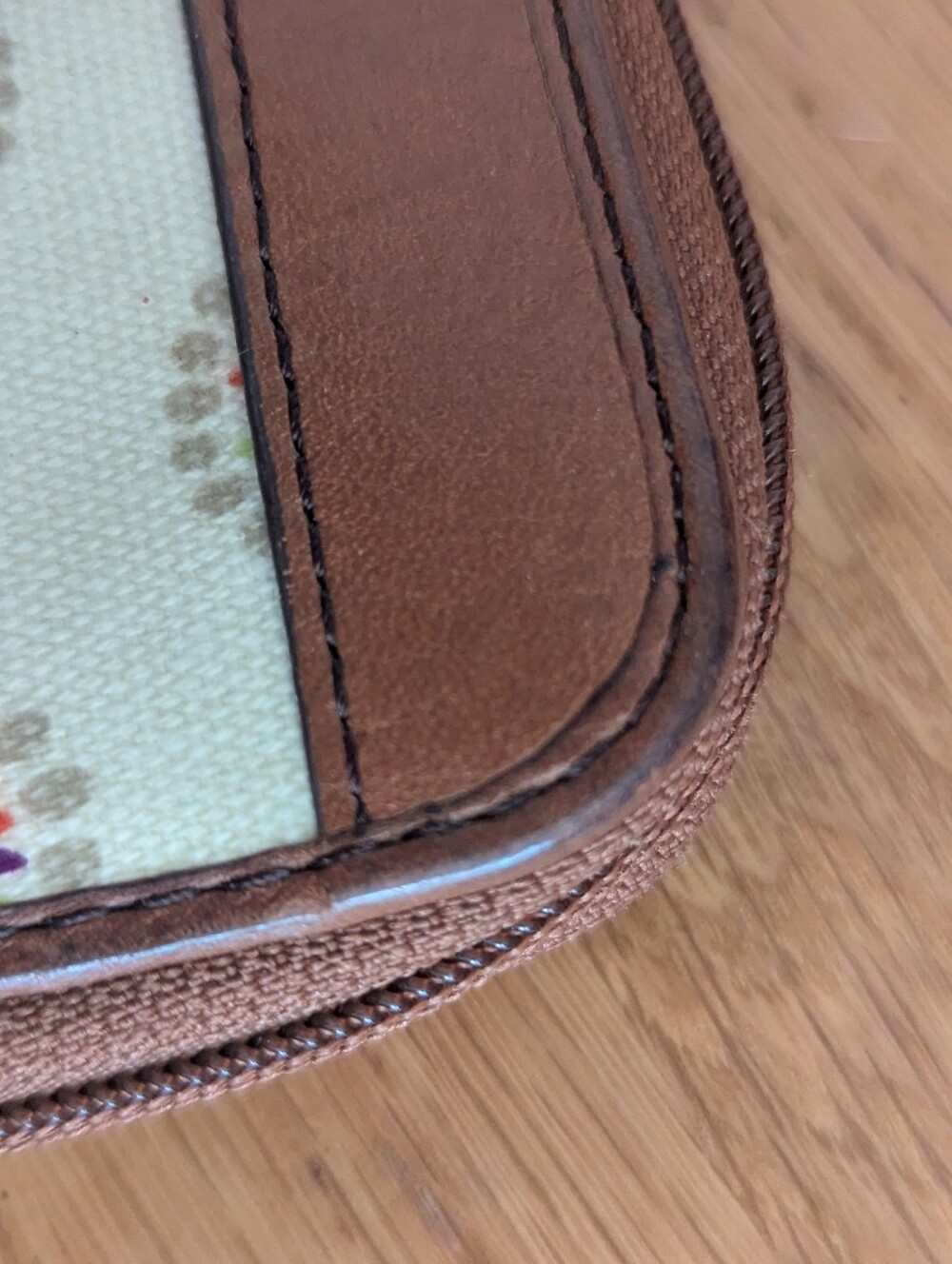 Fossil Y2k Key-Per Wallet - Picture 6 of 11